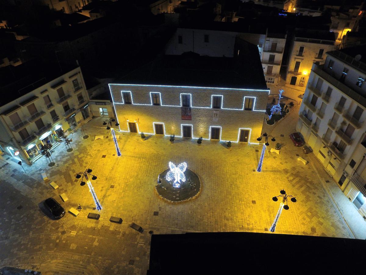 B&B Piazza Garibaldi Santeramo in Colle Eksteriør billede